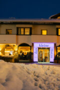 Eingang zum kleinen Bistrot im Erdgeschoss des Boutique Apart Serfaus